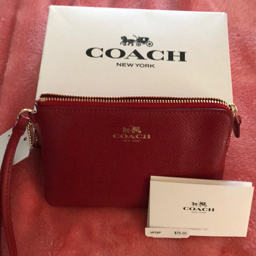Coach clutch